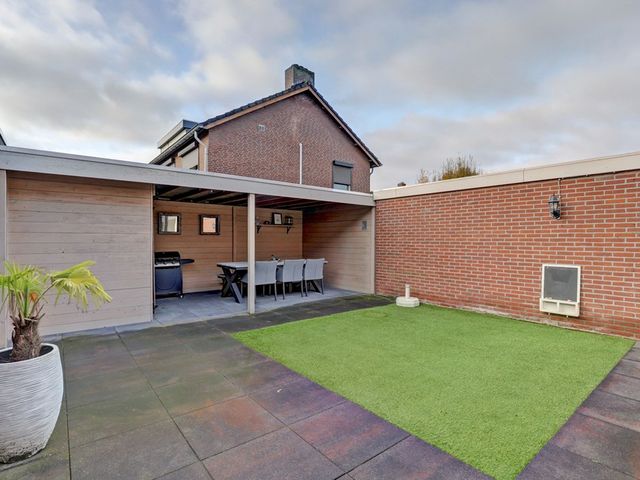 Scharenweg 20, Panningen