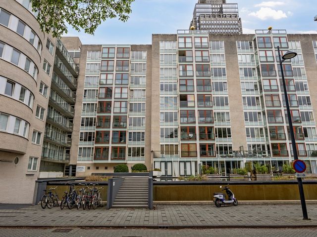 Omval 105, Amsterdam