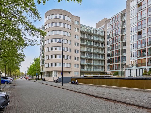 Omval 105, Amsterdam