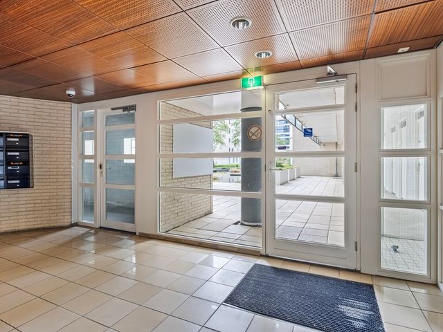 Omval 105, Amsterdam