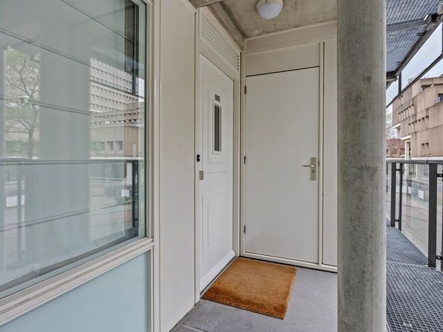 Omval 105, Amsterdam