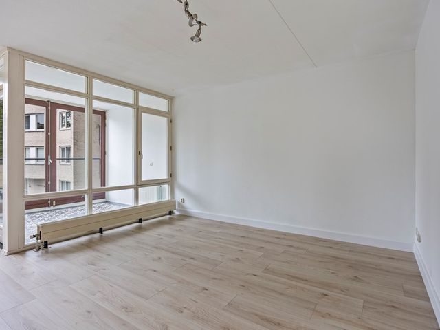 Omval 105, Amsterdam