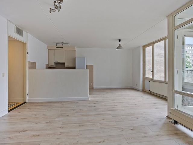 Omval 105, Amsterdam