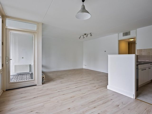 Omval 105, Amsterdam