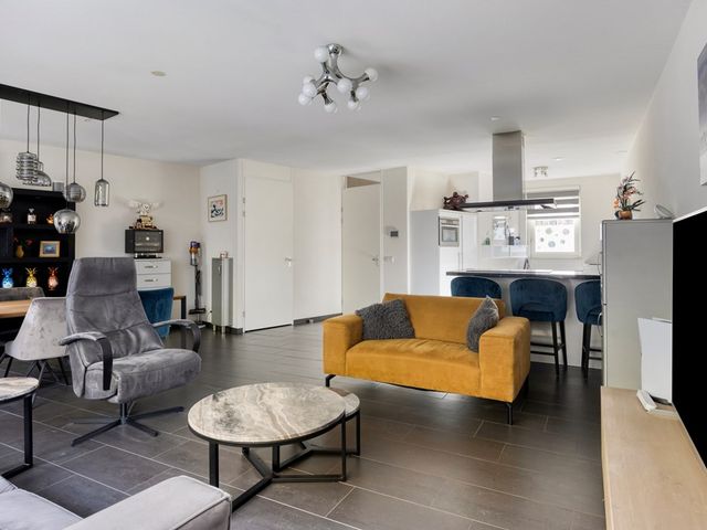 Gerrit Kögelerstraat 74, Zwijndrecht