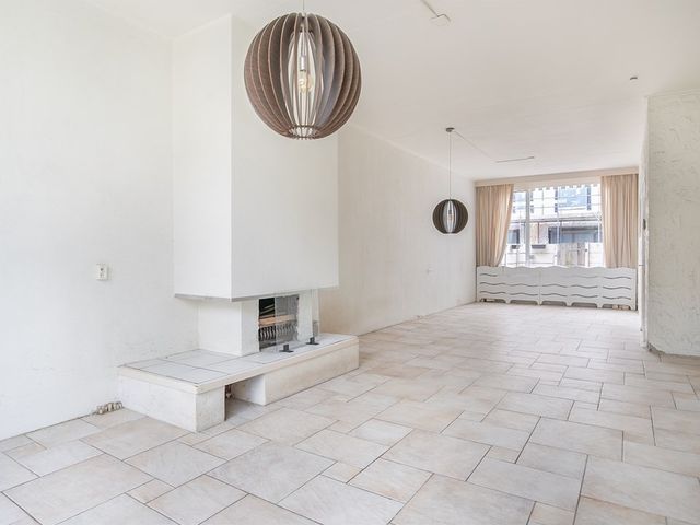 Oranjepark 27, Dordrecht