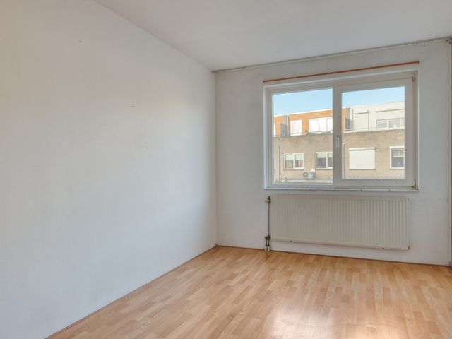 Suze Baarthof 18, Leiden