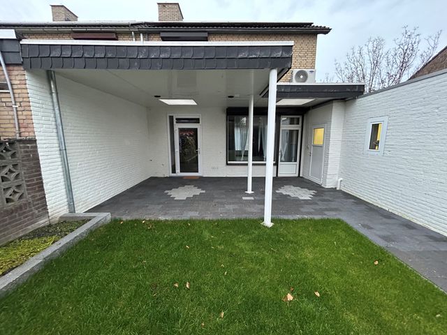 President Kennedystraat 58, Schinveld