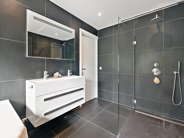 Kortekade 107A 01, Rotterdam