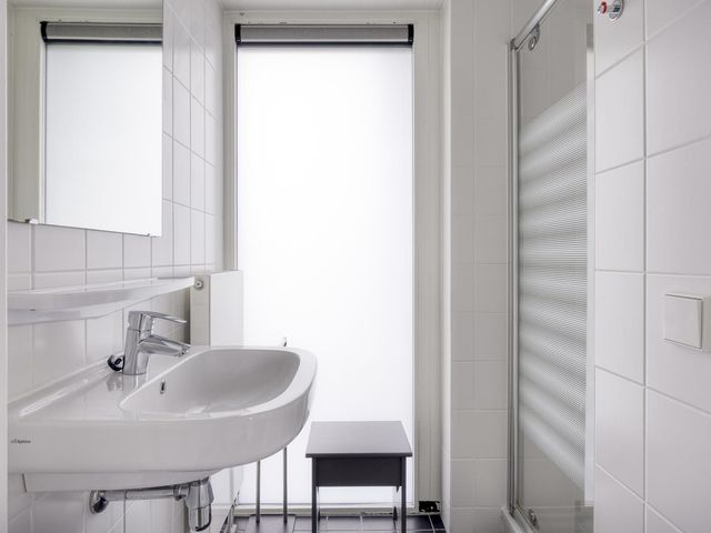 Oesterdam 77, Tholen