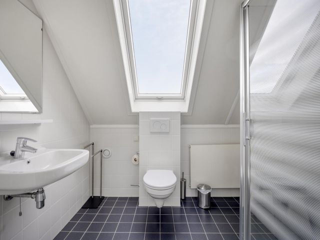 Oesterdam 77, Tholen