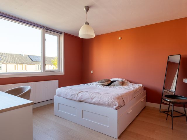 Dokter van Vuurestraat 16, Dussen