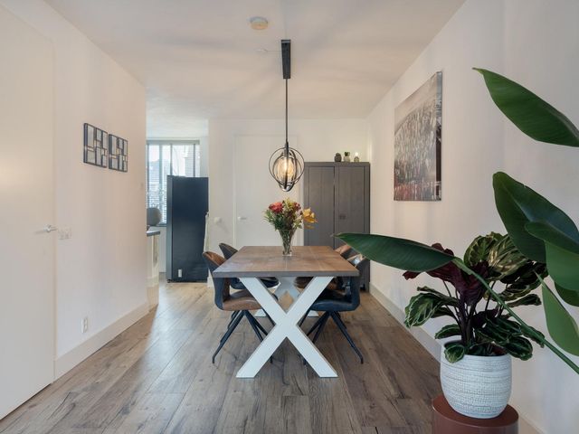 Veenendaalstraat 151, Tilburg