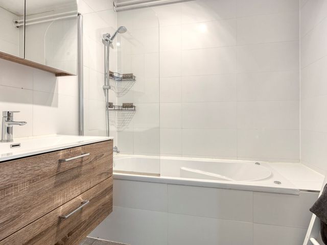 Ringspoor 142, Capelle aan den IJssel