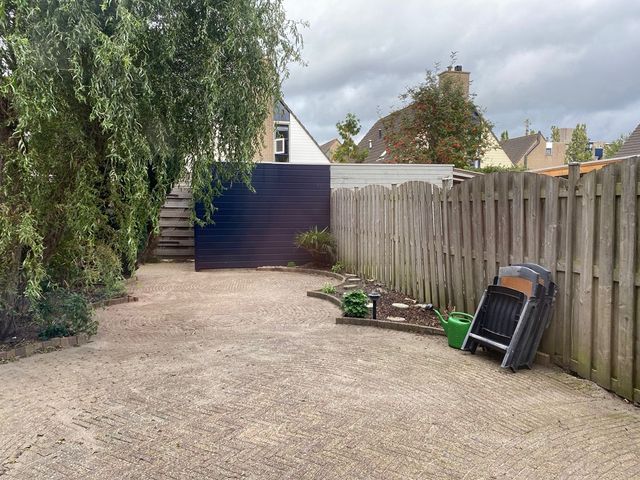 Lakenburg 42, Hoofddorp