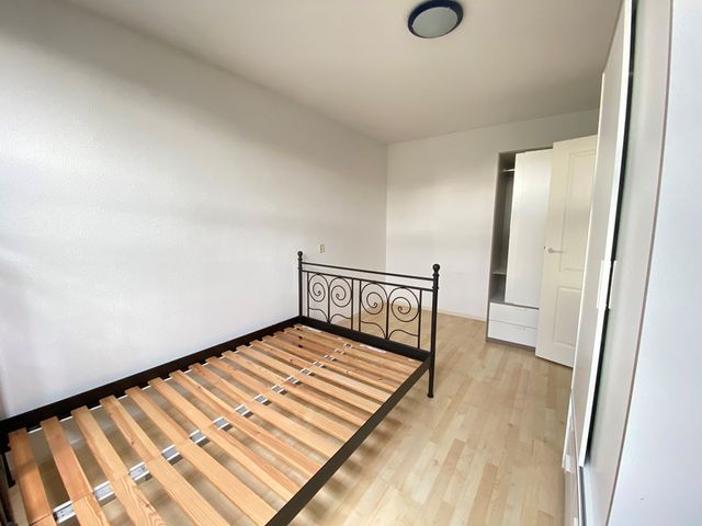 Lakenburg 42, Hoofddorp