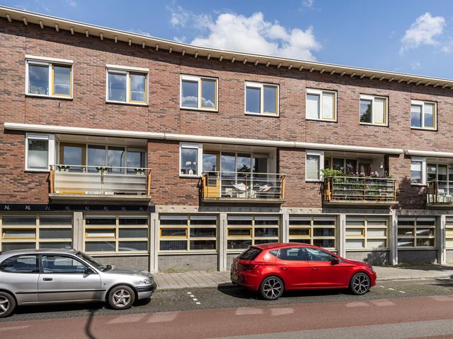 Van der Helststraat 6, Zwolle