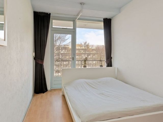 Volendamlaan , Den Haag