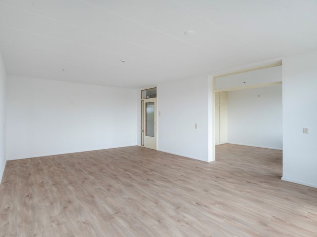 Willem Landréplein 60, Schiedam