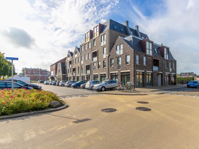 Leliestraat 13B, Roelofarendsveen
