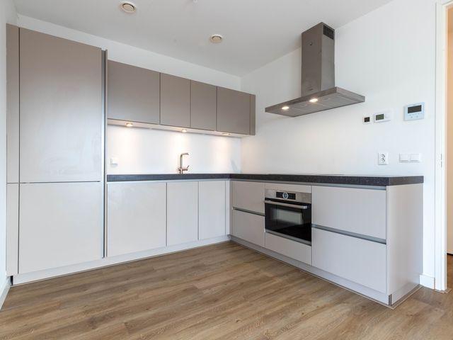 Leliestraat 13B, Roelofarendsveen