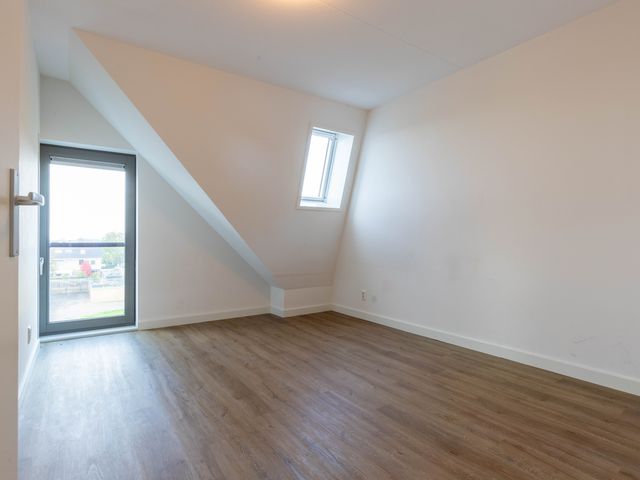 Leliestraat 13B, Roelofarendsveen