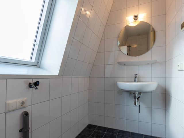 Leliestraat 13B, Roelofarendsveen