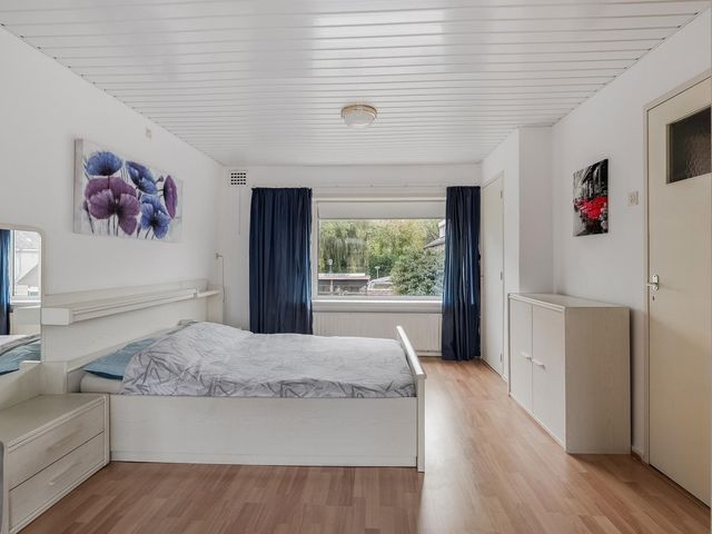 De Zeeg 38, Barendrecht