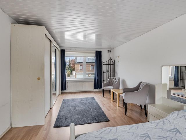 De Zeeg 38, Barendrecht