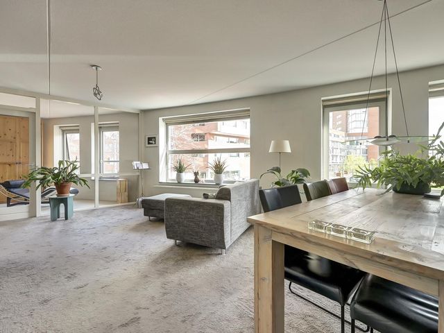 Middeldijkerplein 40, Barendrecht