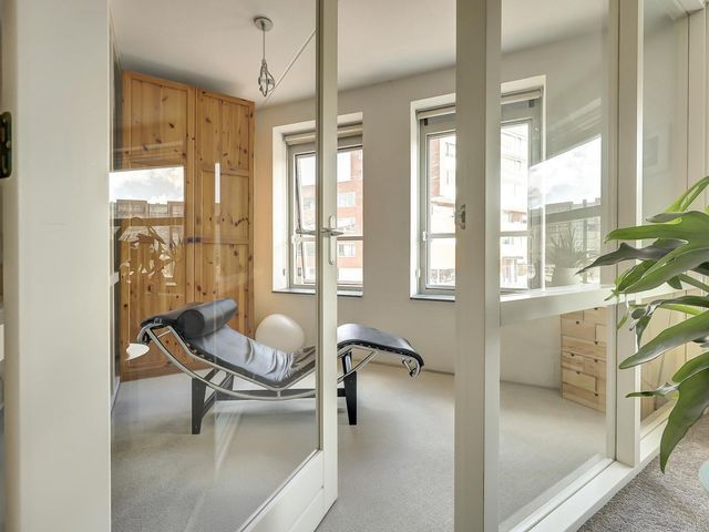 Middeldijkerplein 40, Barendrecht