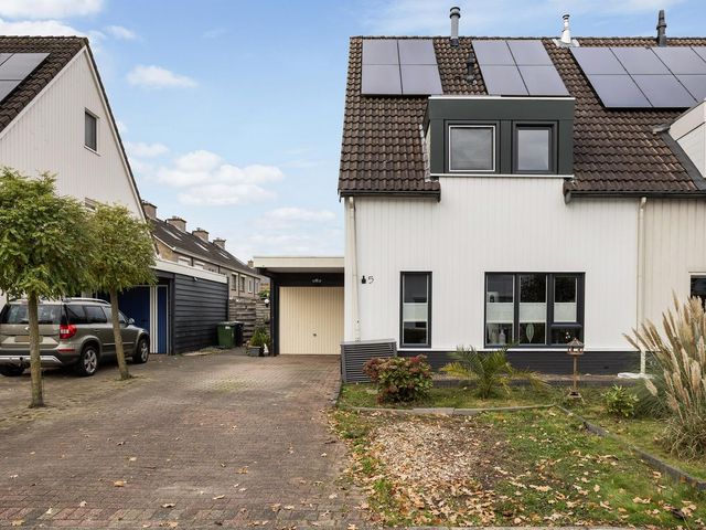 Westerbeek 5, Schoonebeek