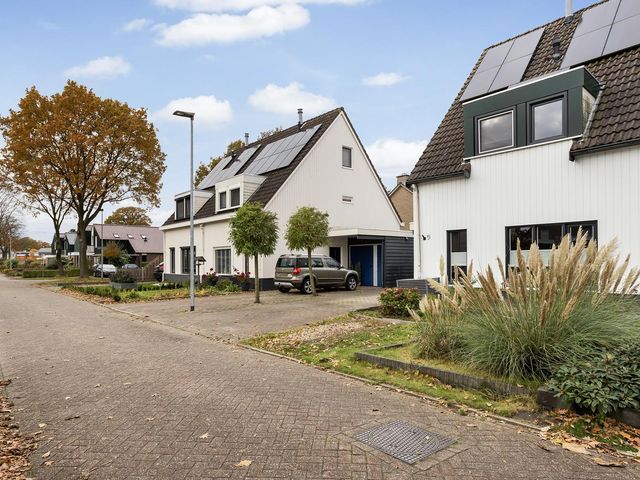 Westerbeek 5, Schoonebeek