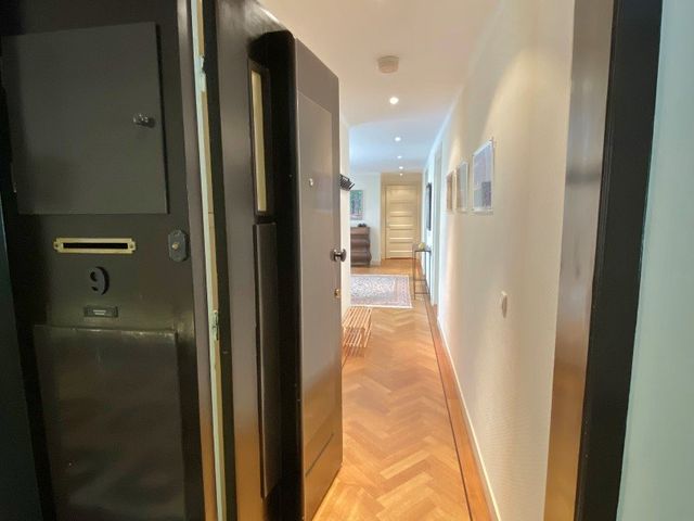 Jozef Israëlsplein 9, Den Haag