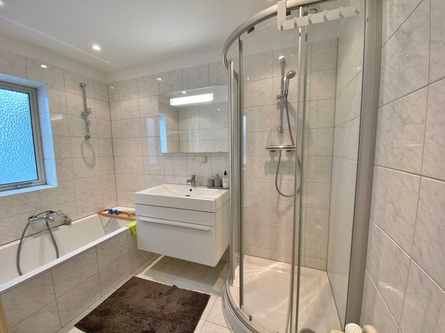 Jozef Israëlsplein 9, Den Haag