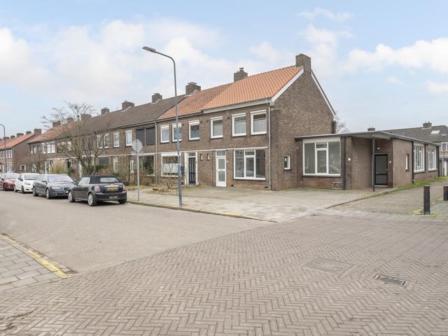 Ruijs de Beerenbrouckstr 1, Sittard