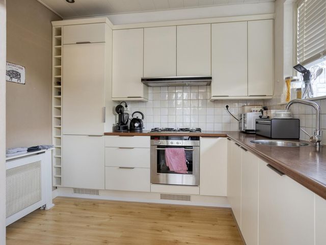 Papenakker 12, Alphen