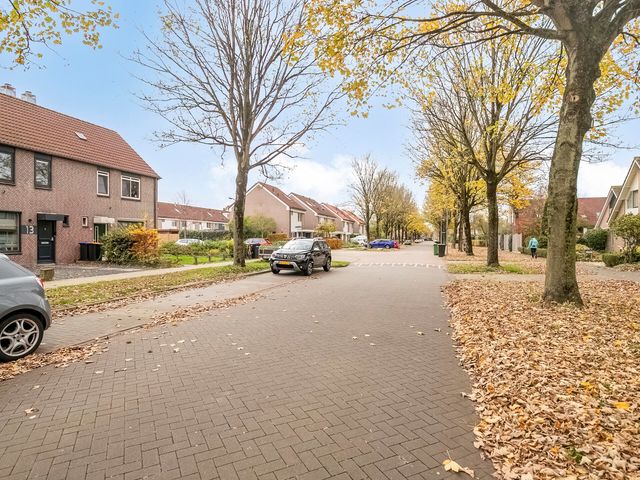 Almereweg 13, Zeewolde