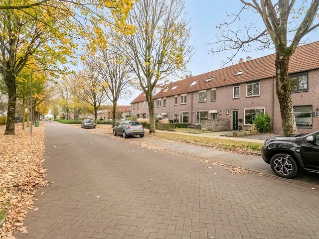 Almereweg 13, Zeewolde
