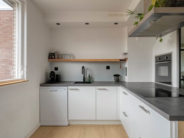 Almereweg 13, Zeewolde