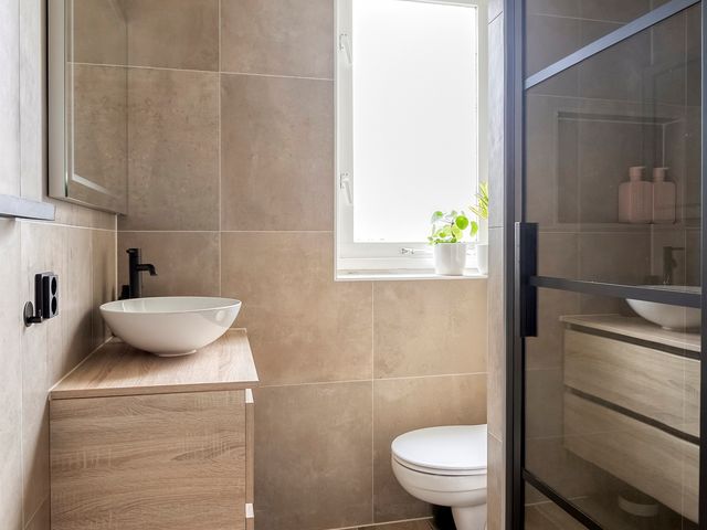 Pauwoog 76, Zeewolde