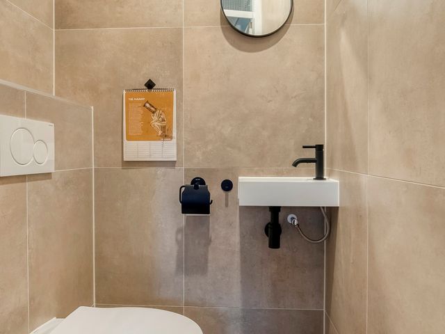 Pauwoog 76, Zeewolde