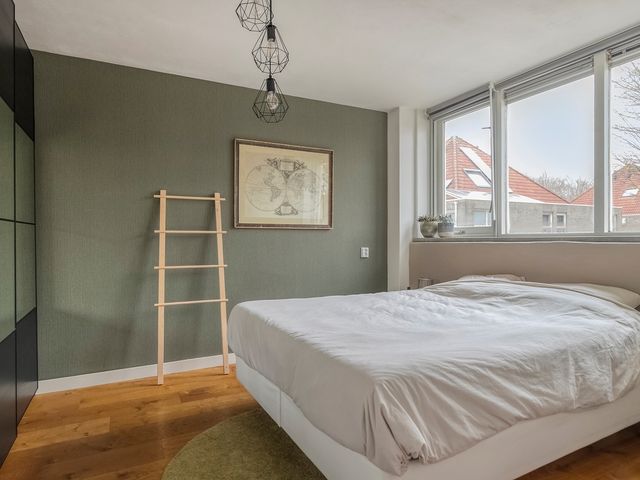 Pauwoog 76, Zeewolde