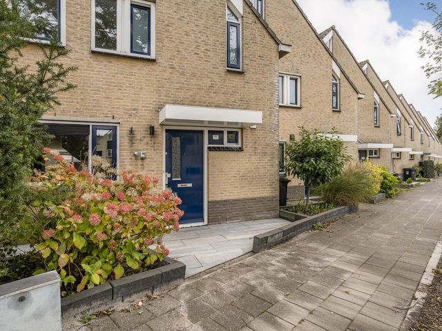 Schönbergweg 15, Almere