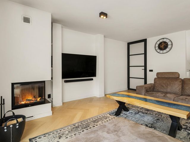 Schönbergweg 15, Almere