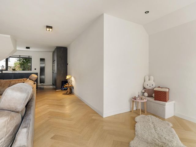 Schönbergweg 15, Almere