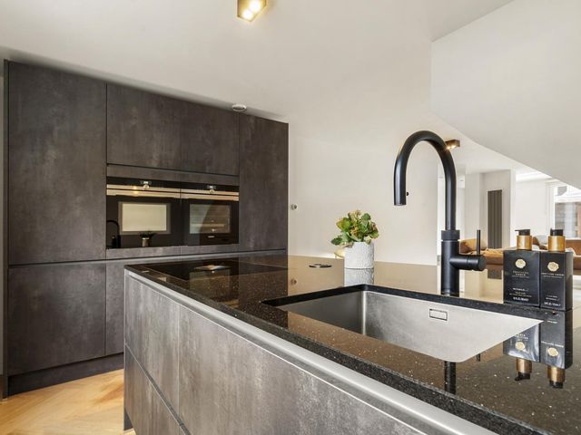 Schönbergweg 15, Almere