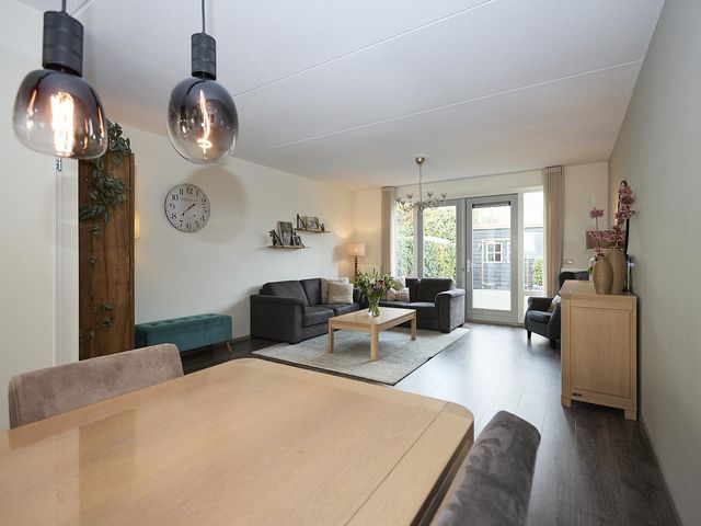 Schepenlaan 14, Terneuzen