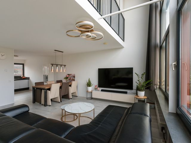 Keizerskroon 35, Papendrecht