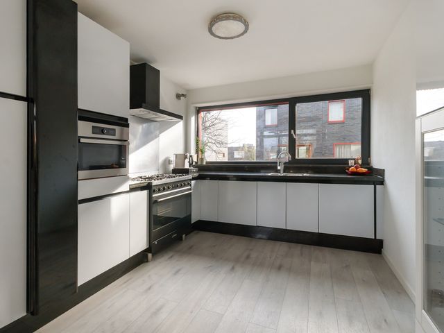 Keizerskroon 35, Papendrecht